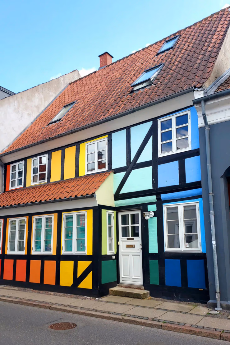 Eine bunte Außenfassade